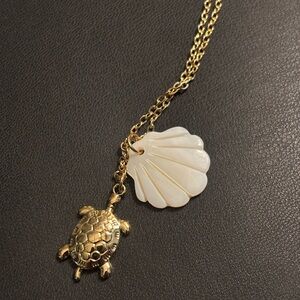 New Titanium 18k Gold Plated Turtle and White shell Pendant Necklace
